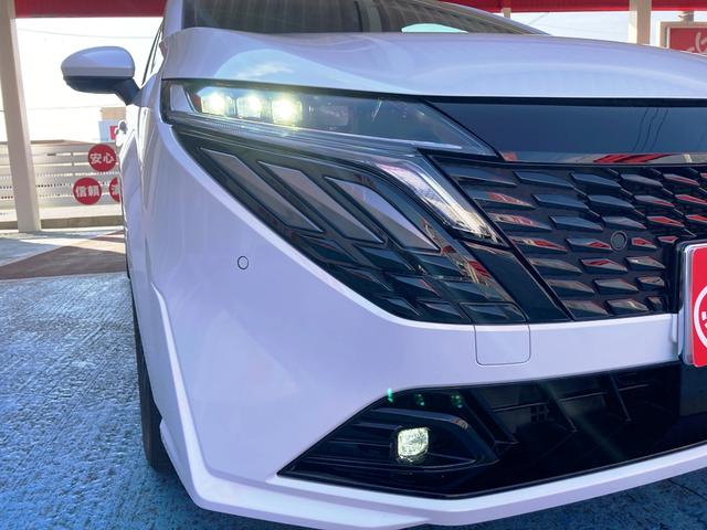 オーラ Ｇ　レザーエディション　ユーザー買取車　メーカーナビ・フルセグ・Ｂｌｕｅｔｏｏｔｈ・スマホ連携　アラウンドビュー　寒冷地仕様・シート＆ステアヒーター　ＥＴＣ２．０　マイパイロット・エマージェンシーブレーキ　黒革シート　ＬＥＤ（29枚目）