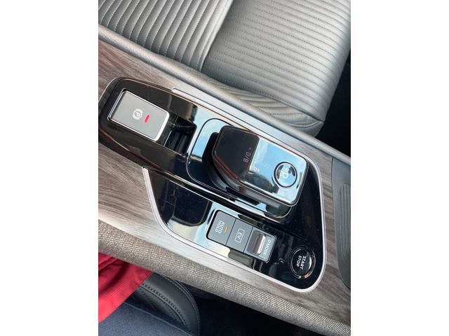 オーラ Ｇ　レザーエディション　ユーザー買取車　メーカーナビ・フルセグ・Ｂｌｕｅｔｏｏｔｈ・スマホ連携　アラウンドビュー　寒冷地仕様・シート＆ステアヒーター　ＥＴＣ２．０　マイパイロット・エマージェンシーブレーキ　黒革シート　ＬＥＤ（55枚目）