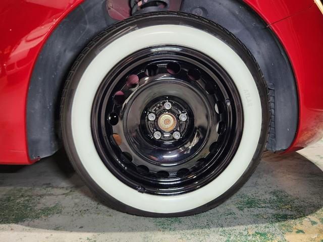 ニュービートル ＥＺ　２００７モデル　新品ＬＥＤヘッド＆革調シートカバー＆ステンレスシフトカバー＆ホワイトウォール　１０点パネル塗装済　天張り＆ドア内張り張替済み　ＡＣスポンジ対策済　Ｐセンサー　外部音声入力端子　スペアキ（30枚目）