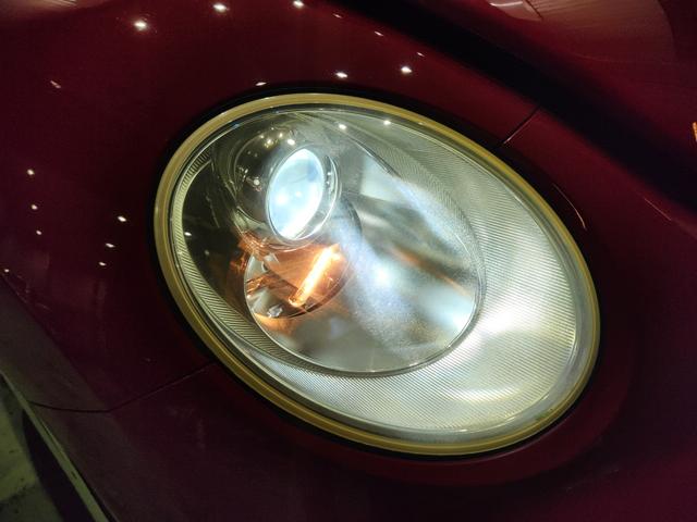 ニュービートル ＥＺ　２００７モデル　新品ＬＥＤヘッド＆革調シートカバー＆ステンレスシフトカバー＆ホワイトウォール　１０点パネル塗装済　天張り＆ドア内張り張替済み　ＡＣスポンジ対策済　Ｐセンサー　外部音声入力端子　スペアキ（40枚目）
