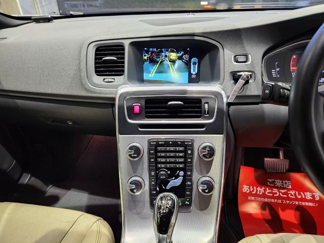 Ｖ６０ Ｄ４　ダイナミックエディション　１オーナー　禁煙車　記録簿　Ｔベルト交換済　専用１８ＡＷ補修＆塗装済　専用スポーツ白本革　黒天張り　地デジ純正ナビ＆バックカメラ（14枚目）