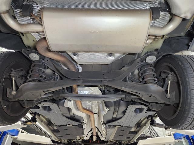Ｖ６０ Ｄ４　ダイナミックエディション　１オーナー　禁煙車　記録簿　Ｔベルト交換済　専用１８ＡＷ補修＆塗装済　専用スポーツ白本革　黒天張り　地デジ純正ナビ＆バックカメラ（36枚目）