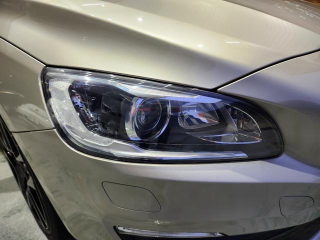 Ｖ６０ Ｄ４　ダイナミックエディション　１オーナー　禁煙車　記録簿　Ｔベルト交換済　専用１８ＡＷ補修＆塗装済　専用スポーツ白本革　黒天張り　地デジ純正ナビ＆バックカメラ（41枚目）