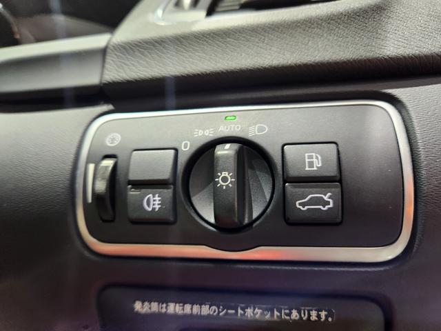 Ｖ６０ Ｄ４　ダイナミックエディション　１オーナー　禁煙車　記録簿　Ｔベルト交換済　専用１８ＡＷ補修＆塗装済　専用スポーツ白本革　黒天張り　地デジ純正ナビ＆バックカメラ（49枚目）