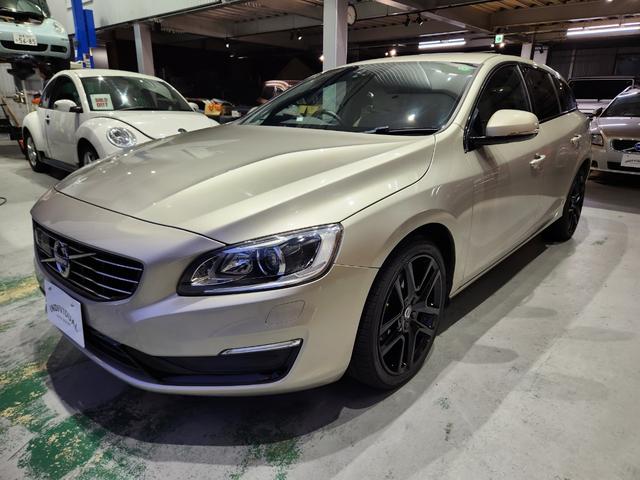 Ｖ６０ Ｄ４　ダイナミックエディション　１オーナー　禁煙車　記録簿　Ｔベルト交換済　専用１８ＡＷ補修＆塗装済　専用スポーツ白本革　黒天張り　地デジ純正ナビ＆バックカメラ（63枚目）