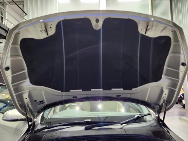 Ｖ６０ Ｄ４　ダイナミックエディション　１オーナー　禁煙車　記録簿　Ｔベルト交換済　専用１８ＡＷ補修＆塗装済　専用スポーツ白本革　黒天張り　地デジ純正ナビ＆バックカメラ（65枚目）
