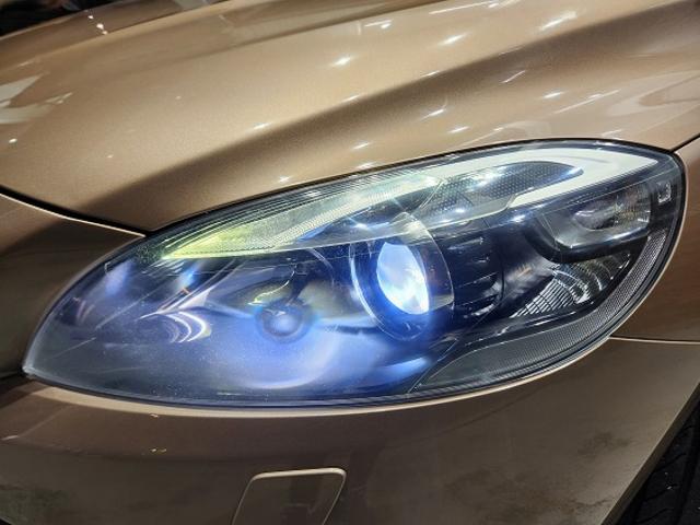 Ｖ４０ クロスカントリー　Ｔ５　ＡＷＤ　２０１４モデル　禁煙車　ＢＳレグノタイヤ　電動＆ヒーター２トーン本革　追従式クルコン　地デジ純正ナビ＆バックカメラ　Ｐセンサー　スペアキーレス（50枚目）