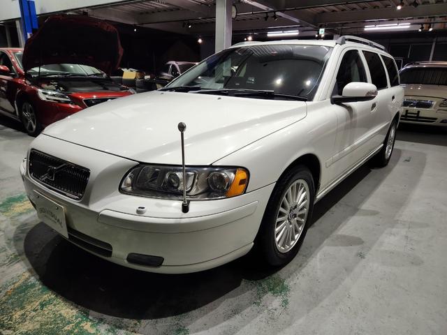 Ｖ７０ クラシック　禁煙車　弊社顧客様買取車両　冬タイヤセット付属　Ｔベルト交換済み　ＢＳ２０２２年製タイヤ　ルーフレール＆モール補修済　電動＆ヒーター黒本革　サンルーフ　純ナビ　Ａピラーカバー張替済　ドラレコスペアキー（73枚目）