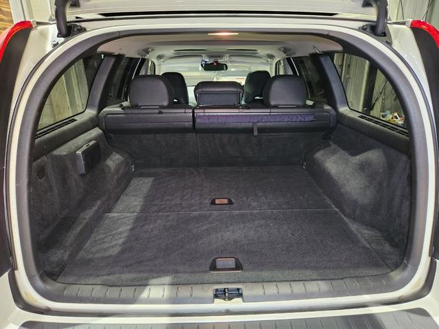 Ｖ７０ ホワイトパールエディション　２００７最終モデル　特別限定車　正規Ｄメンテ車両　Ｔベルト交換済　ＡＣコンプレッサ交換済　ミシュランプライマシー４　地デジナビ＆バックカメラ　前後ドラレコ　ガラスＳＲ　電動＆ヒーター黒本革　クルコン（21枚目）