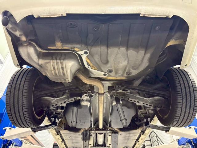 Ｖ７０ ホワイトパールエディション　２００７最終モデル　特別限定車　正規Ｄメンテ車両　Ｔベルト交換済　ＡＣコンプレッサ交換済　ミシュランプライマシー４　地デジナビ＆バックカメラ　前後ドラレコ　ガラスＳＲ　電動＆ヒーター黒本革　クルコン（37枚目）