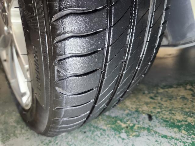 Ｖ７０ ホワイトパールエディション　２００７最終モデル　特別限定車　正規Ｄメンテ車両　Ｔベルト交換済　ＡＣコンプレッサ交換済　ミシュランプライマシー４　地デジナビ＆バックカメラ　前後ドラレコ　ガラスＳＲ　電動＆ヒーター黒本革　クルコン（39枚目）