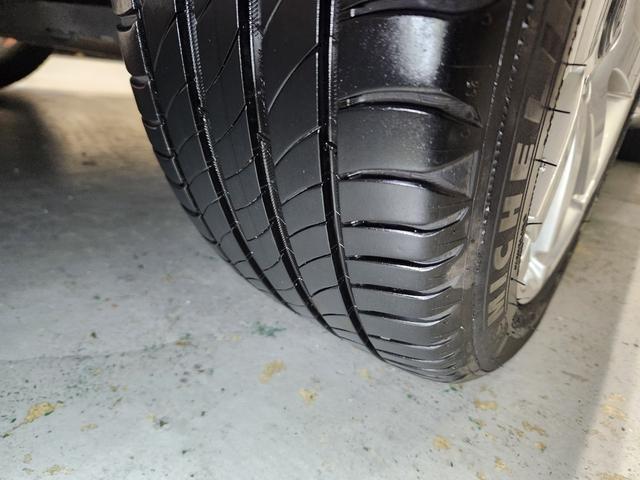 Ｖ７０ ホワイトパールエディション　２００７最終モデル　特別限定車　正規Ｄメンテ車両　Ｔベルト交換済　ＡＣコンプレッサ交換済　ミシュランプライマシー４　地デジナビ＆バックカメラ　前後ドラレコ　ガラスＳＲ　電動＆ヒーター黒本革　クルコン（41枚目）