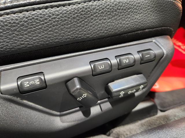 Ｖ７０ ホワイトパールエディション　２００７最終モデル　特別限定車　正規Ｄメンテ車両　Ｔベルト交換済　ＡＣコンプレッサ交換済　ミシュランプライマシー４　地デジナビ＆バックカメラ　前後ドラレコ　ガラスＳＲ　電動＆ヒーター黒本革　クルコン（60枚目）