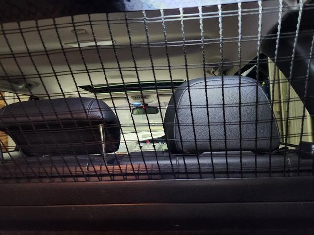 Ｖ７０ ホワイトパールエディション　２００７最終モデル　特別限定車　正規Ｄメンテ車両　Ｔベルト交換済　ＡＣコンプレッサ交換済　ミシュランプライマシー４　地デジナビ＆バックカメラ　前後ドラレコ　ガラスＳＲ　電動＆ヒーター黒本革　クルコン（66枚目）