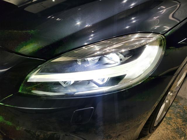 Ｖ４０ Ｔ３　インスクリプション　禁煙車　２０１７モデル　正規Ｄ記録簿　電動＆ヒーターアイボリー本革　ミシュランタイヤ　地デジ純正ナビ＆バックカメラ　追従式クルコン　Ｐセンサー　前後ドラレコ　スペアキーレス（35枚目）