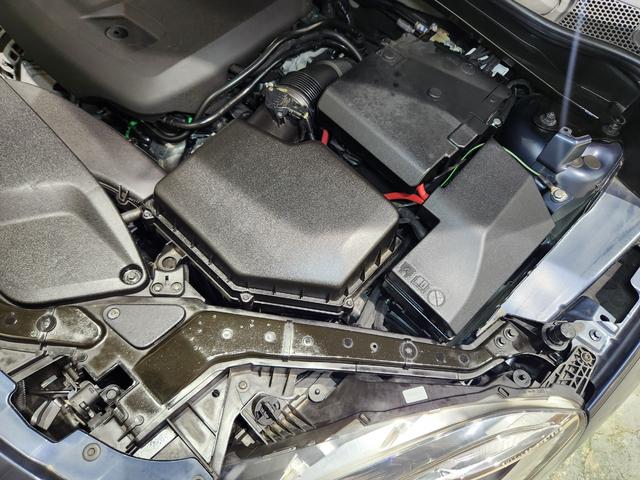 Ｖ４０ Ｔ３　インスクリプション　禁煙車　２０１７モデル　正規Ｄ記録簿　電動＆ヒーターアイボリー本革　ミシュランタイヤ　地デジ純正ナビ＆バックカメラ　追従式クルコン　Ｐセンサー　前後ドラレコ　スペアキーレス（41枚目）