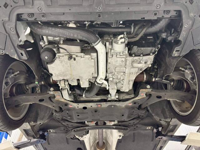 Ｖ４０ Ｔ３　インスクリプション　禁煙車　２０１７モデル　正規Ｄ記録簿　電動＆ヒーターアイボリー本革　ミシュランタイヤ　地デジ純正ナビ＆バックカメラ　追従式クルコン　Ｐセンサー　前後ドラレコ　スペアキーレス（43枚目）