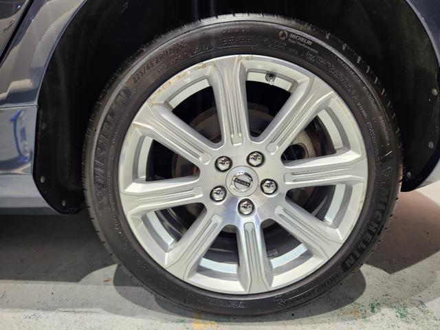 Ｖ４０ Ｔ３　インスクリプション　禁煙車　２０１７モデル　正規Ｄ記録簿　電動＆ヒーターアイボリー本革　ミシュランタイヤ　地デジ純正ナビ＆バックカメラ　追従式クルコン　Ｐセンサー　前後ドラレコ　スペアキーレス（54枚目）