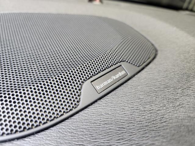 Ｖ４０ Ｔ３　インスクリプション　禁煙車　２０１７モデル　正規Ｄ記録簿　電動＆ヒーターアイボリー本革　ミシュランタイヤ　地デジ純正ナビ＆バックカメラ　追従式クルコン　Ｐセンサー　前後ドラレコ　スペアキーレス（60枚目）