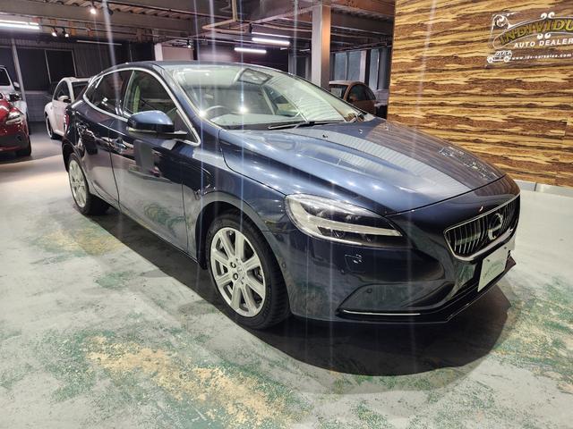 Ｖ４０ Ｔ３　インスクリプション　禁煙車　２０１７モデル　正規Ｄ記録簿　電動＆ヒーターアイボリー本革　ミシュランタイヤ　地デジ純正ナビ＆バックカメラ　追従式クルコン　Ｐセンサー　前後ドラレコ　スペアキーレス（72枚目）