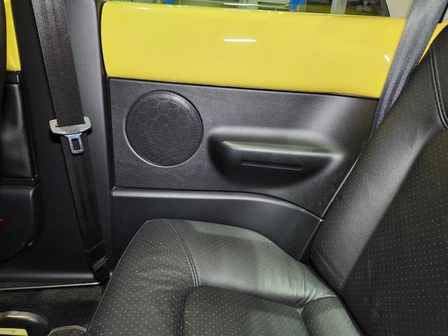 ニュービートル ＬＺ　０９モデル　禁煙車　正規Ｄメンテ車両　大型リアスポ　天張り張替済み　１０点パネル塗装済　ＢＳタイヤ　ガラスＳＲ　ヒーター付き黒本革　地デジインダッシュナビ　前後ドラレコ　Ｐセンサー　スペアキーレス（23枚目）