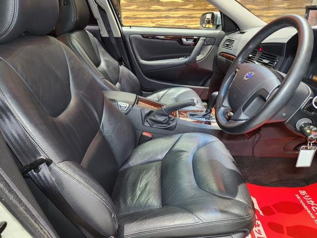 ���K�f�B�[���[�Ԃ𒆐S�ɁA���N���E�ᑖ�s�ԁE���N�ɘj��o����O�ꂵ�����T�[�`�ŁA�@�֓I�ɒv���I�Ȏ��a�̂���Ԏ�������A���ē��v���܂��I