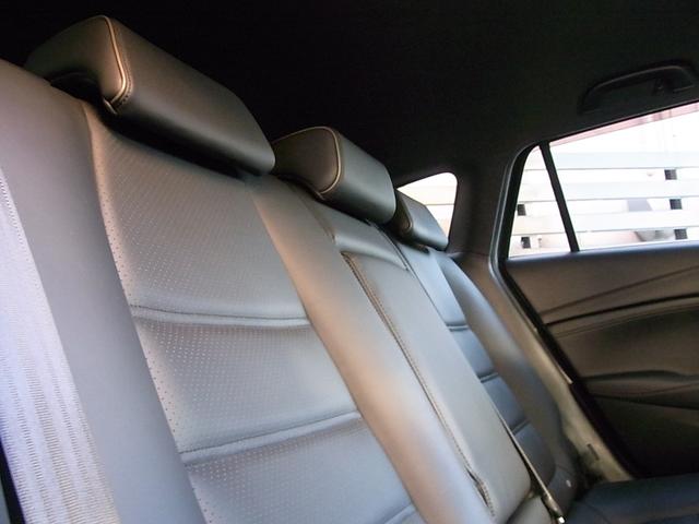25S Lパッケージ ワンオーナー 黒革 禁煙車 マツダコネクトナビ フルセグ Bカメラ ETC DVD Bluetooth Gベクタリング アドバンストSCBS レーダークルーズ パーキングセンサー 全席シートヒーター(7枚目)
