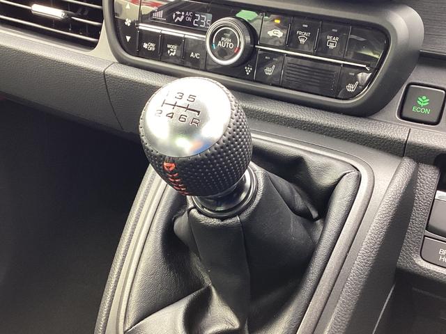 Ｎ－ＯＮＥ ＲＳ　新車未登録　６速ミッション車　オーディオレス　ホンダセンシング　サイドカーテンエアバック　運転席助手席シートヒーター　ＬＥＤヘッドライト　電子制御パーキングブレーキ　オートブレーキホールド機能（10枚目）