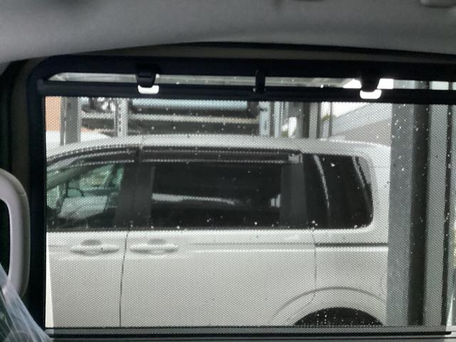 フリード e:HEVクロスター 新車未登録 フロントグリル交換済 ボディサイドモール 6人乗り リアクーラー サイドカーテンエアバック 両側パワースライドドア 運転席助手席シートヒーター ホンダセンシング フルLEDヘッドライト(16枚目)