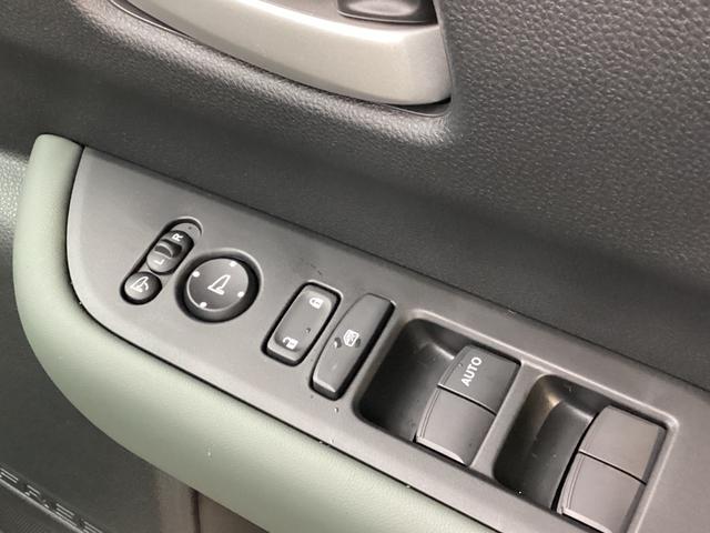 フリード e:HEVクロスター 新車未登録 フロントグリル交換済 ボディサイドモール 6人乗り リアクーラー サイドカーテンエアバック 両側パワースライドドア 運転席助手席シートヒーター ホンダセンシング フルLEDヘッドライト(21枚目)