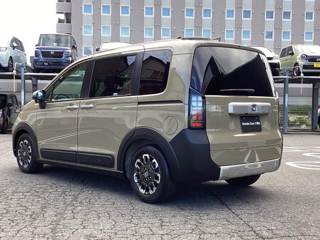 フリード e:HEVクロスター 新車未登録 フロントグリル交換済 ボディサイドモール 6人乗り リアクーラー サイドカーテンエアバック 両側パワースライドドア 運転席助手席シートヒーター ホンダセンシング フルLEDヘッドライト(45枚目)