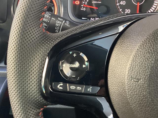 Ｎ－ＯＮＥ ＲＳ　当店試乗車　６ＭＴ　純正８インチナビ　Ｒカメラ　フロアマット　ホンダセンシング　サイドカーテンエアバック　フルＬＥＤヘッドライト　ＬＥＤフォグライト　運転席助手席シートヒーター　オートブレーキホールド（6枚目）