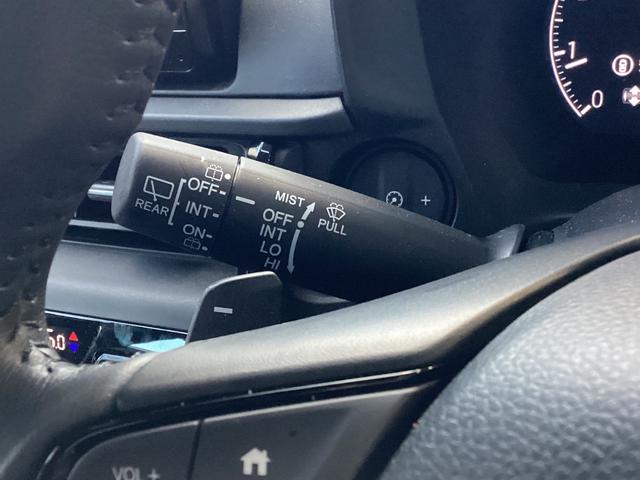 ＷＲ－Ｖ Ｚ　ブラックスタイル　当店試乗車　純正ナビ　Ｒカメラ　ホンダセンシング　サイドカーテンエアバック　パーセルカバー　ＬＥＤヘッドライト　ＬＥＤフォグライト　オートリトラミラー　１７インチアルミホイール（8枚目）