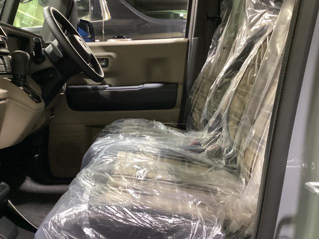 Ｎ－ＢＯＸジョイ ターボ　新車未登録　ブラックエンブレム　ＬＥＤフォグライト　Ｒカメラ　２トーン　ターボ　運転席助手席シートヒーター　両側パワースライド　オートリトラミラー　サイドカーテンエアバック　ホンダセンシング（22枚目）