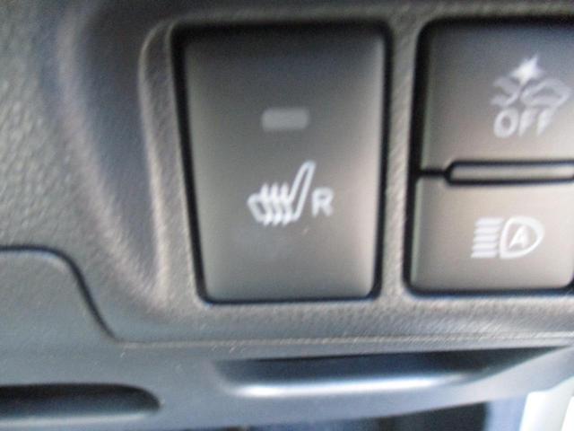 ムーヴ カスタム　Ｘリミテッド　ＳＡＩＩＩ　スマートキー、衝突防止機能、オートライト、オートエアコン、プッシュスタート、アイドリングストップ、シートヒーター、横滑り防止機能、ステアリングスイッチ、（35枚目）