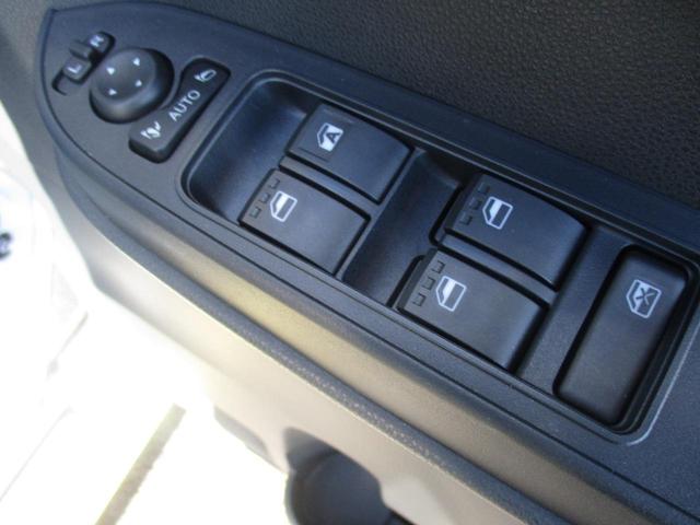 タント Ｘ　プッシュスタート、オートライト、オートエアコン、ステアリングスイッチ、衝突防止機能、電子パーキング、片側電動スライドドア、横滑り防止機能、アイドリングストップ、パワーウィンドウ（42枚目）