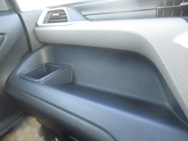 ソリオ ハイブリッドMX プッシュスタート、オートライト、オートエアコン、ステアリングスイッチ、衝突防止機能、両側電動スライドドア、横滑り防止機能、9インチディスプレイオーディオ、コネクト機能(46枚目)