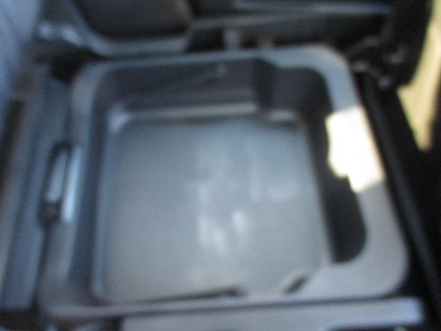 ソリオ ハイブリッドMX プッシュスタート、オートライト、オートエアコン、ステアリングスイッチ、衝突防止機能、両側電動スライドドア、横滑り防止機能、9インチディスプレイオーディオ、コネクト機能(48枚目)