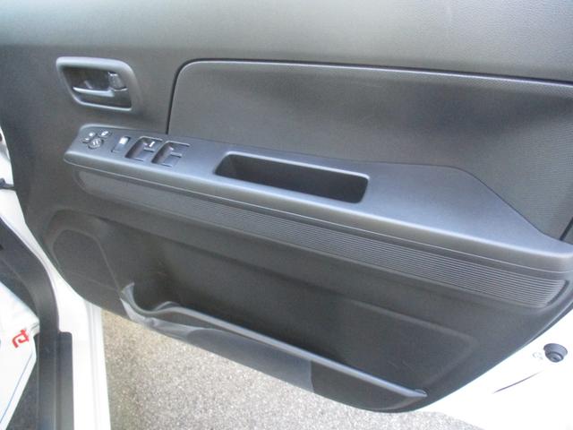 ワゴンR FX スマートキー、衝突防止機能、オートライト、オートエアコン、プッシュスタート、アイドリングストップ、横滑り防止機能、コーナーセンサー、クリアランスソナー、運転席シートヒーター、オートマチックハイビーム(38枚目)