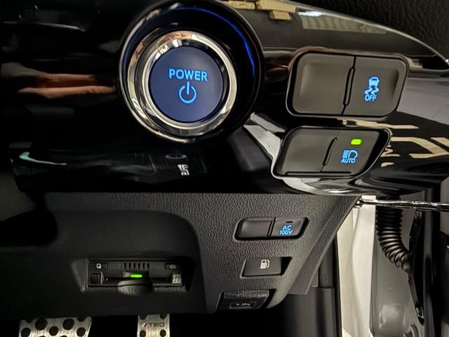 プリウス ＳセーフティプラスＩＩ　修復歴無　禁煙　２年保証付　ＴＲＤエアロＦ／Ｓ／Ｒ　社外Ｒ１８アルミ　ローダウン　純正ナビ　フルセグＴＶ　バックカメラ　ＥＴＣ２．０　ＡＣ１００Ｖ　ドラレコ前後　コーナーセンサー　衝突軽減機能　ＢＳＭ（23枚目）