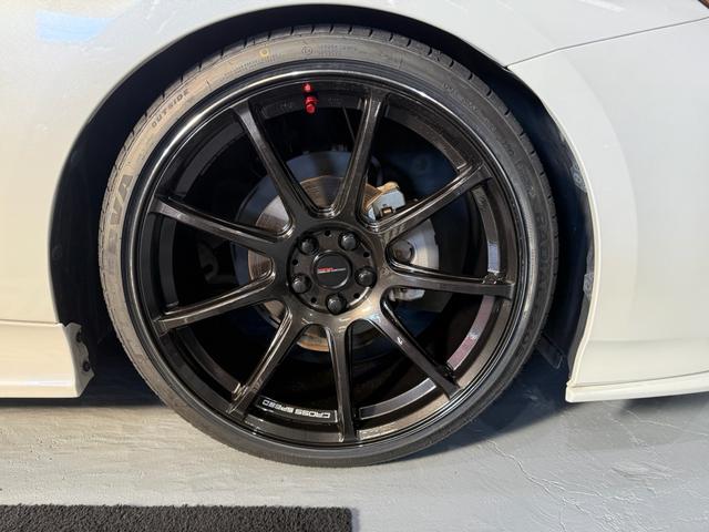 プリウス ＳセーフティプラスＩＩ　修復歴無　禁煙　２年保証付　ＴＲＤエアロＦ／Ｓ／Ｒ　社外Ｒ１８アルミ　ローダウン　純正ナビ　フルセグＴＶ　バックカメラ　ＥＴＣ２．０　ＡＣ１００Ｖ　ドラレコ前後　コーナーセンサー　衝突軽減機能　ＢＳＭ（36枚目）