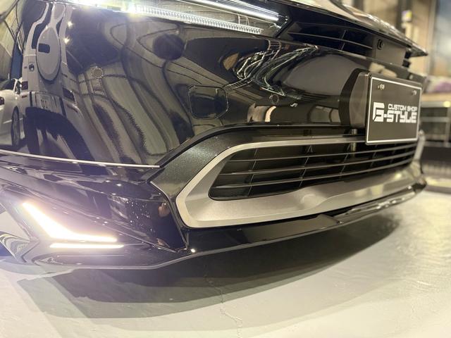 プリウス Ｚ　禁煙　メーカー保証継承付　モデリスタエアロＦ／Ｓ／Ｒ　パノラマルーフ　デジタルインナーミラー　純正ナビＴＶ　ドラレコ　パノラミックビュー　ＥＴＣ２．０　ブラインドスポット　トヨタセーフティセンス（4枚目）