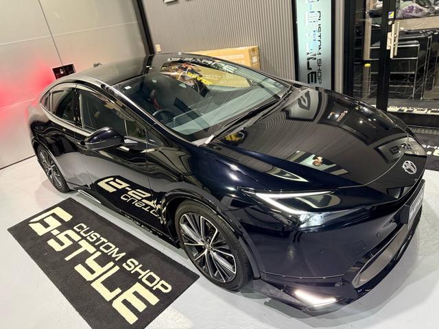 プリウス Ｚ　禁煙　メーカー保証継承付　モデリスタエアロＦ／Ｓ／Ｒ　パノラマルーフ　デジタルインナーミラー　純正ナビＴＶ　ドラレコ　パノラミックビュー　ＥＴＣ２．０　ブラインドスポット　トヨタセーフティセンス（5枚目）