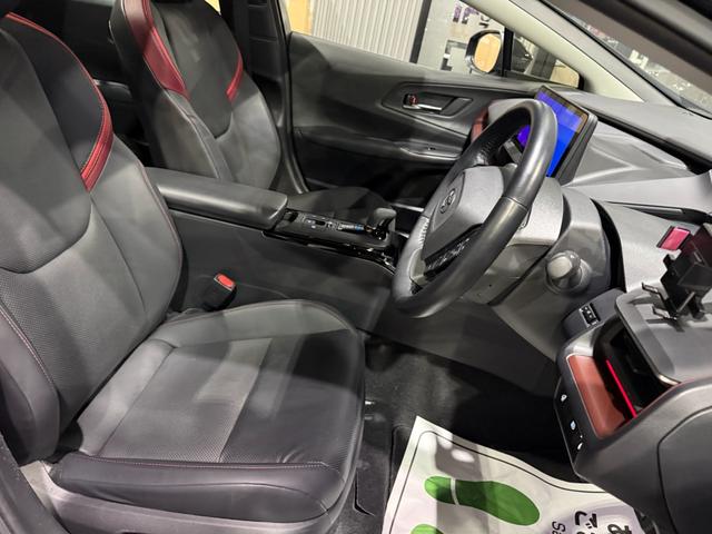 プリウス Ｚ　禁煙　メーカー保証継承付　モデリスタエアロＦ／Ｓ／Ｒ　パノラマルーフ　デジタルインナーミラー　純正ナビＴＶ　ドラレコ　パノラミックビュー　ＥＴＣ２．０　ブラインドスポット　トヨタセーフティセンス（16枚目）