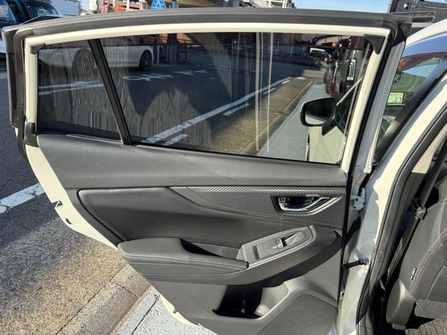 インプレッサスポーツ ２．０ｉ－Ｓアイサイト　修復歴無　ブラックレザーセレクション　純正Ｒ１８アルミ　ＳＴＩエアロ　純正８インチナビＴＶ　バックカメラ　ＥＴＣ　前席シートヒーター　クルコン　ドラレコ（19枚目）