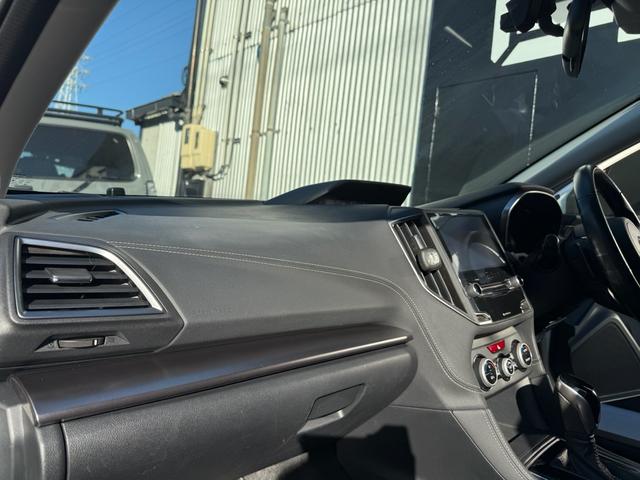 インプレッサスポーツ ２．０ｉ－Ｓアイサイト　修復歴無　ブラックレザーセレクション　純正Ｒ１８アルミ　ＳＴＩエアロ　純正８インチナビＴＶ　バックカメラ　ＥＴＣ　前席シートヒーター　クルコン　ドラレコ（25枚目）