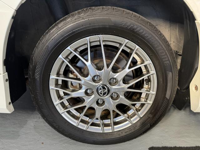 ノア ハイブリッドＳｉ　ダブルバイビーＩＩＩ　修復歴無　禁煙　２年保証付　モデリスタエアロＦ／Ｓ／Ｒ　両側パワードア　純正ナビフルセグＴＶ　バックカメラ　リアモニター　ドラレコＦＲ　トヨタセーフティセンス（15枚目）