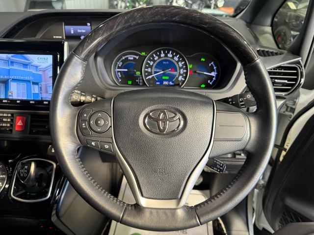 ノア ハイブリッドＳｉ　ダブルバイビーＩＩＩ　修復歴無　禁煙　２年保証付　モデリスタエアロＦ／Ｓ／Ｒ　両側パワードア　純正ナビフルセグＴＶ　バックカメラ　リアモニター　ドラレコＦＲ　トヨタセーフティセンス（26枚目）