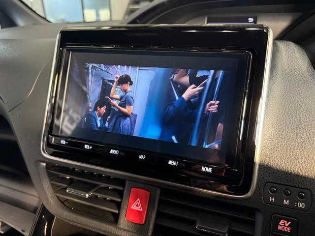 ノア ハイブリッドＳｉ　ダブルバイビーＩＩＩ　修復歴無　禁煙　２年保証付　モデリスタエアロＦ／Ｓ／Ｒ　両側パワードア　純正ナビフルセグＴＶ　バックカメラ　リアモニター　ドラレコＦＲ　トヨタセーフティセンス（29枚目）