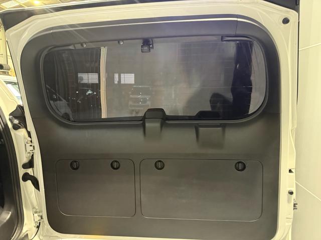 ランドクルーザープラド TX Lパッケージ 修復歴無 禁煙 2年保証付 モデリスタエアロ 純正OP19インチアルミ サンルーフ メーカーOPナビフルセグTV パノラミックビュー ETC2.0 ドラレコ前後 ブラックレザーシート(16枚目)